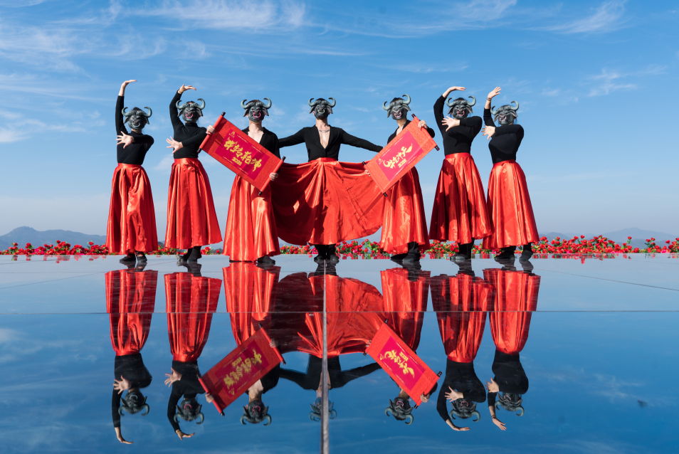 馬仁奇峰面向外地留蕪過(guò)年人員門票免費(fèi)，祝你們春節(jié)快樂(lè)